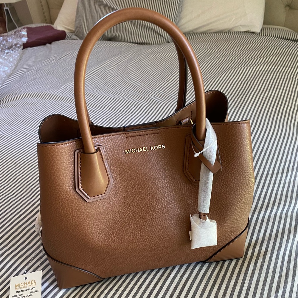 Michael Kors Mercer small Zip Satchel Bag